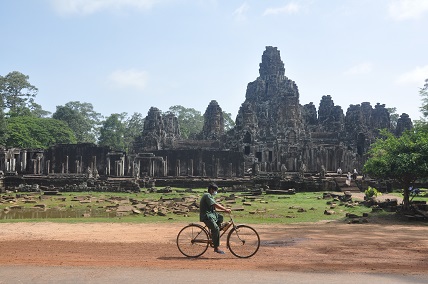 da-sai-gon-ai-templi-di-angkor-in-bici